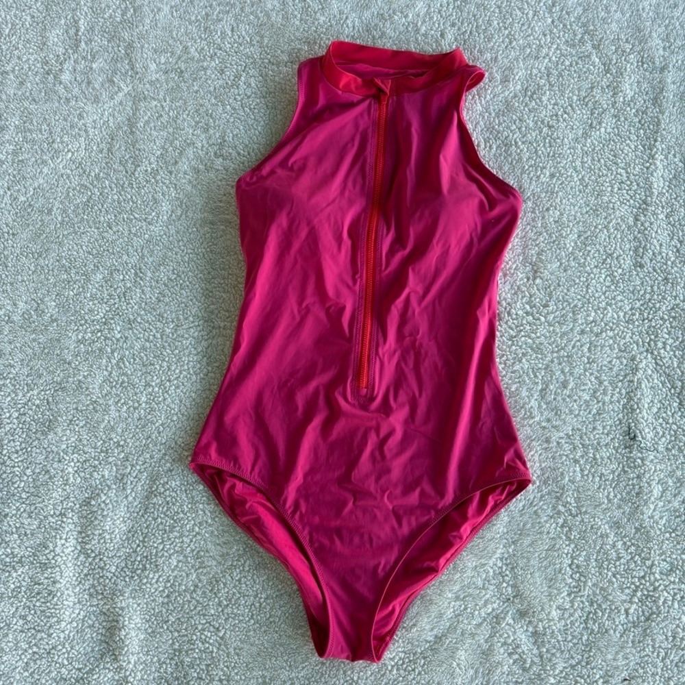 Sweaty Betty  vista high neck zip-up one-piece swimsuit‎ XLGlow Pink